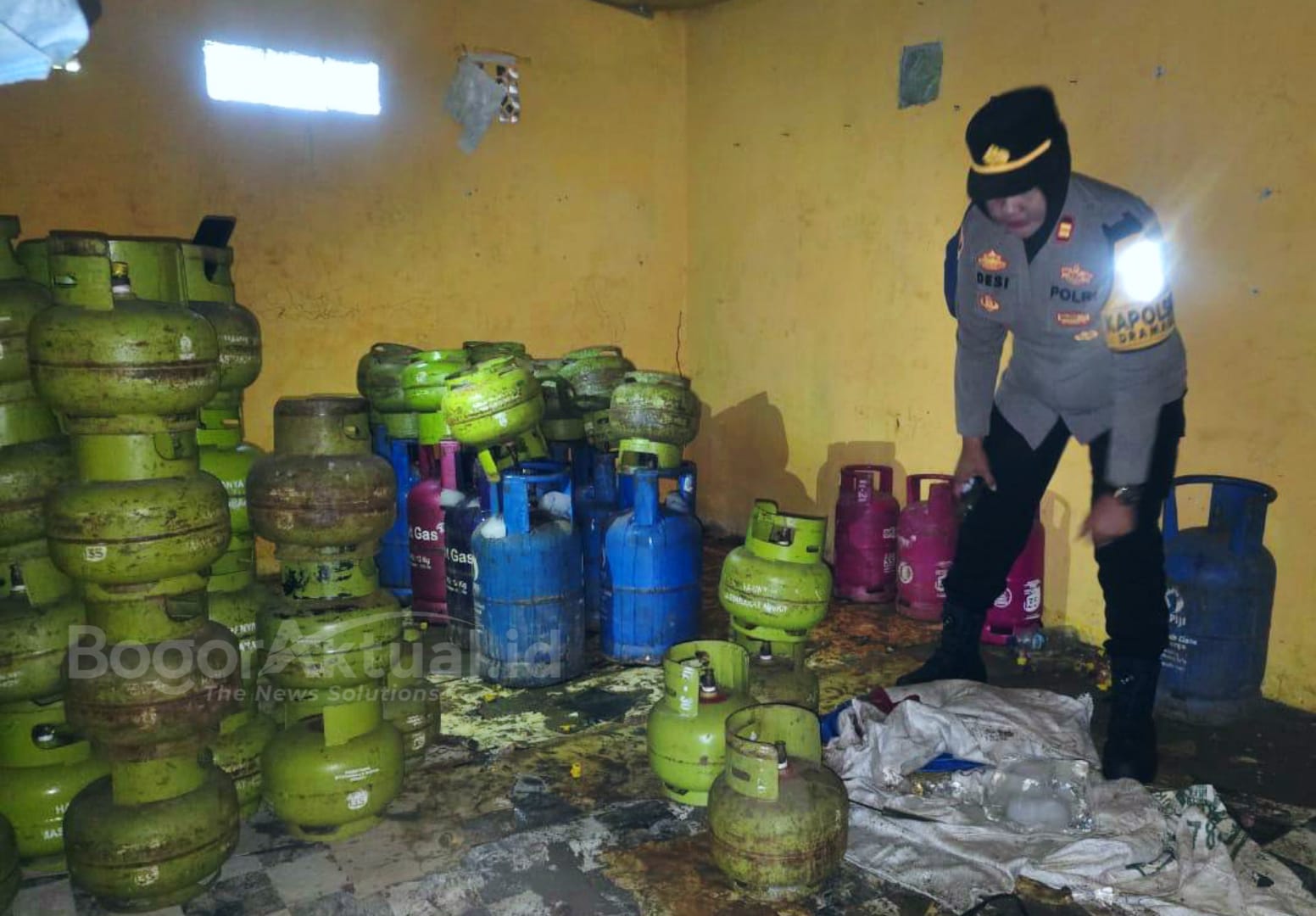 Baru Seminggu Menjabat Kapolsek Dramaga, Iptu Desi Triana Bongkar Praktik Gas LPG Ilegal di Kampung Cimoboran