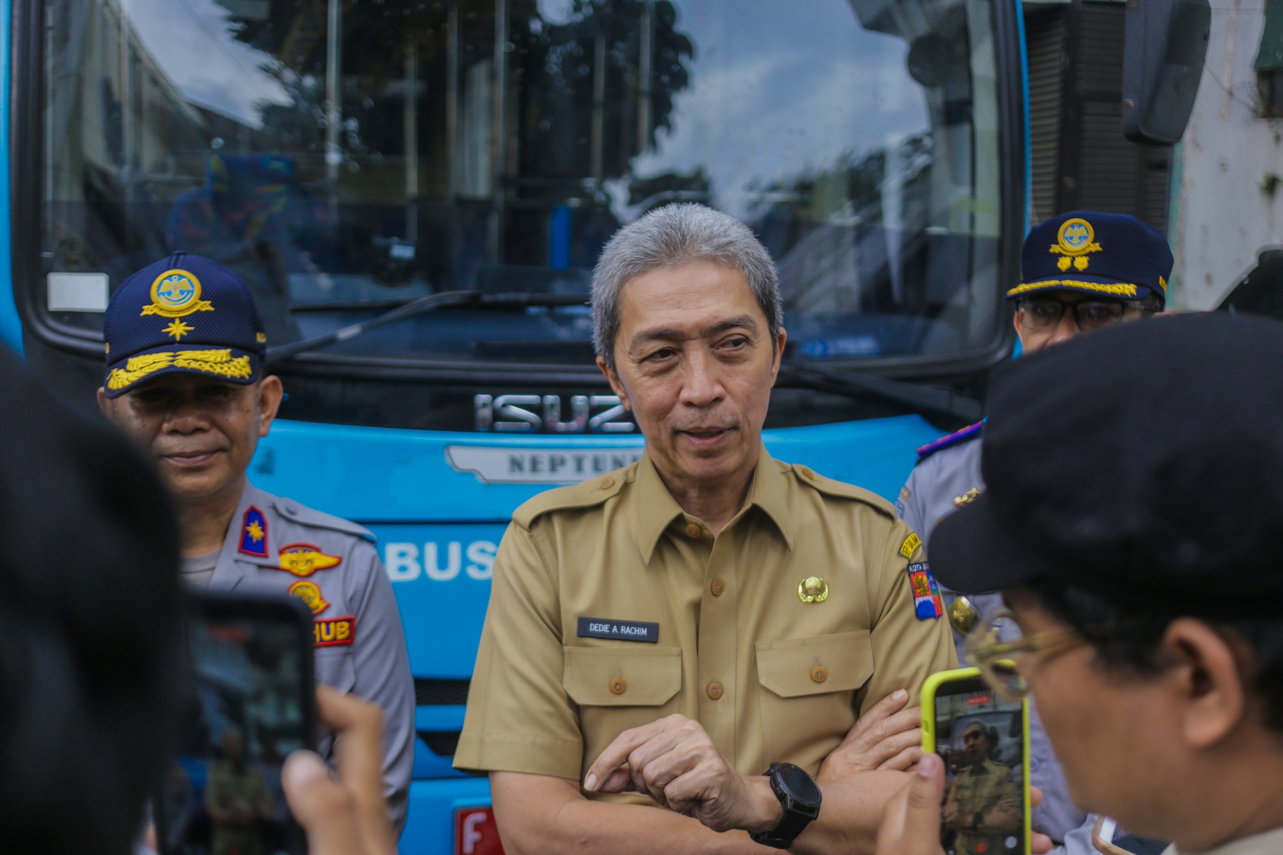 Wali Kota Bogor Cek Fungsi Kondisi Armada Bus Sekolah di Kemuning Gading