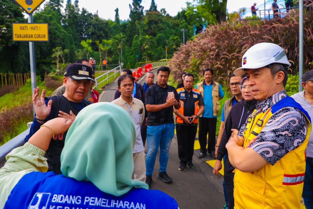 Wali Kota Bogor Instruksikan Dinas PUPR Percepat Perbaikan Retakan Akses Alternatif di Jalan Saleh Danasasmita Batutulis