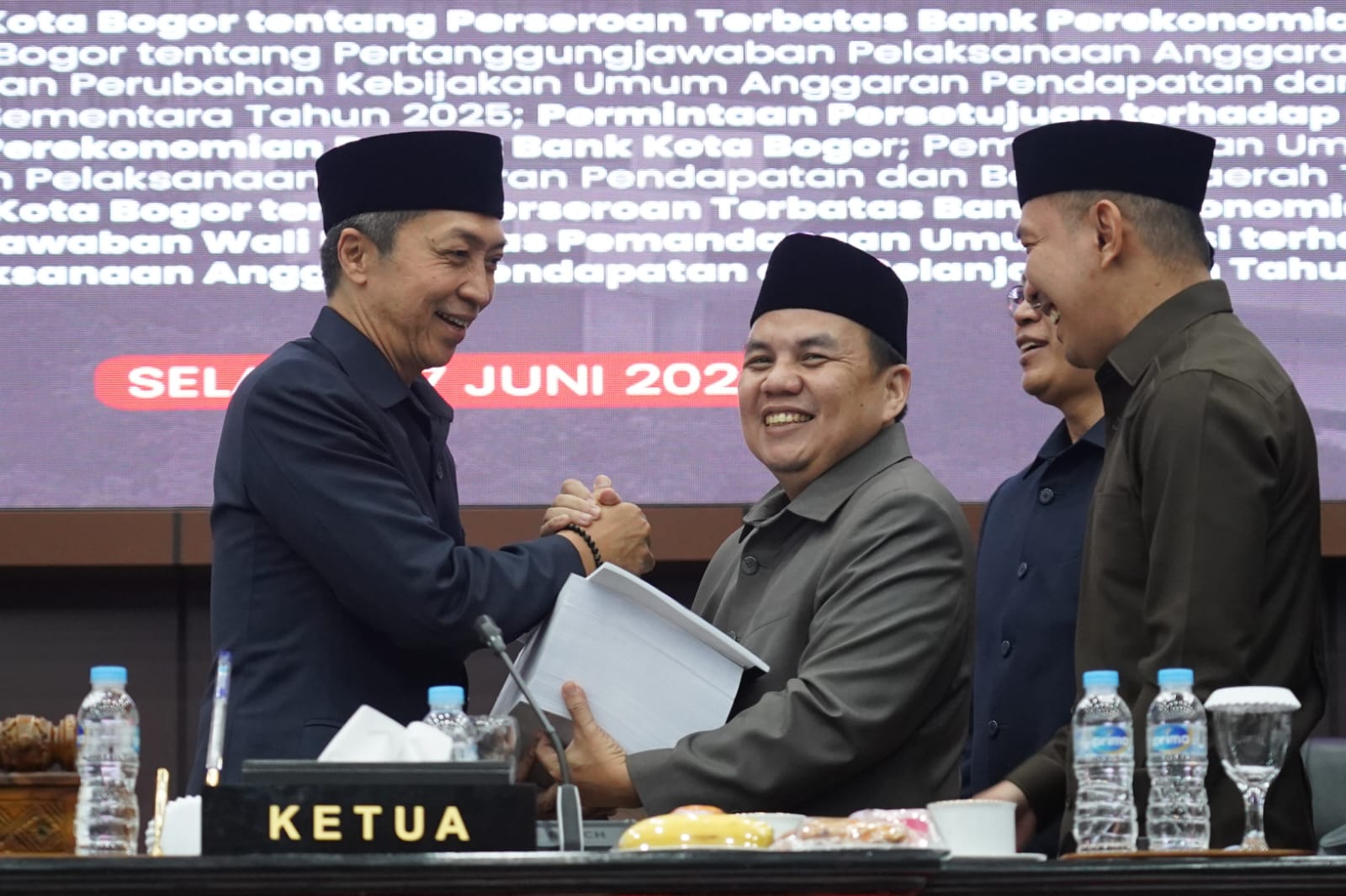  DPRD Terima Rancangan PP APBD 2024 dan KUA-PPAS Perubahan 2025