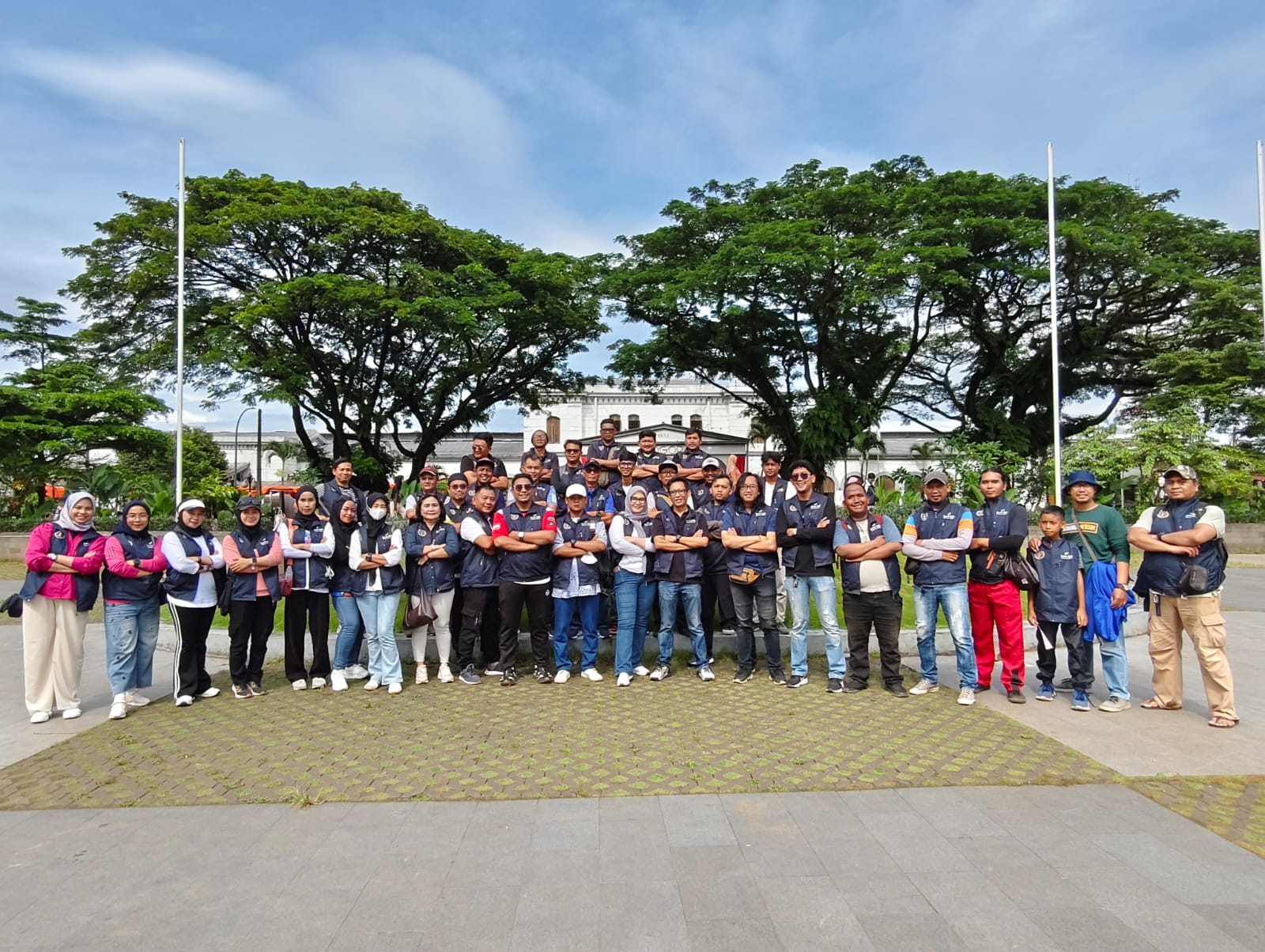 Aksi Jumat Bebersih PWI Kota Bogor Bersama Pemkot dan Bank BJB Ciptakan Kota Bersih di Awal 2026