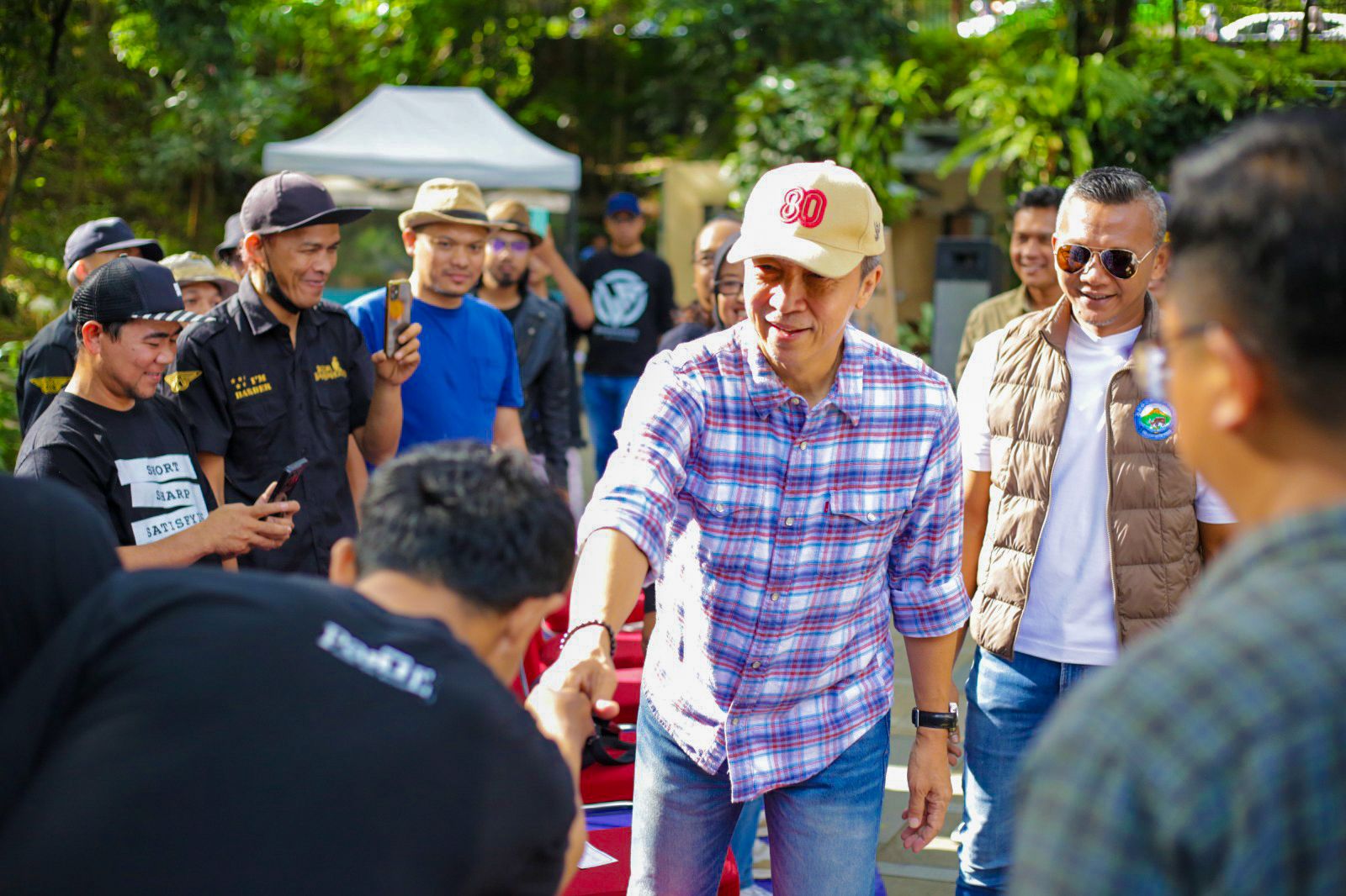 Pemkot Bogor Gelar Konser Amal dan Cukur Bayar Seikhlasnya Untuk Korban Bencana Aceh dan Sumatera