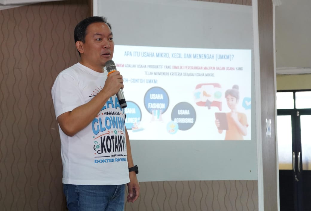 Dokter Rayendra Kuatkan Mental dan Kewirausahaan Pengurus OSIS SMA dan SMK se-Kota Bogor