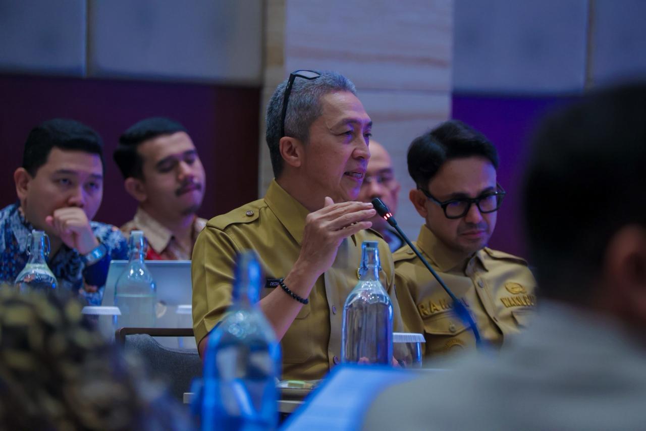 Bahas Urgensi, Wali Kota Bogor Hadiri Pertemuan Legislatif DPR RI se-Jawa Barat 