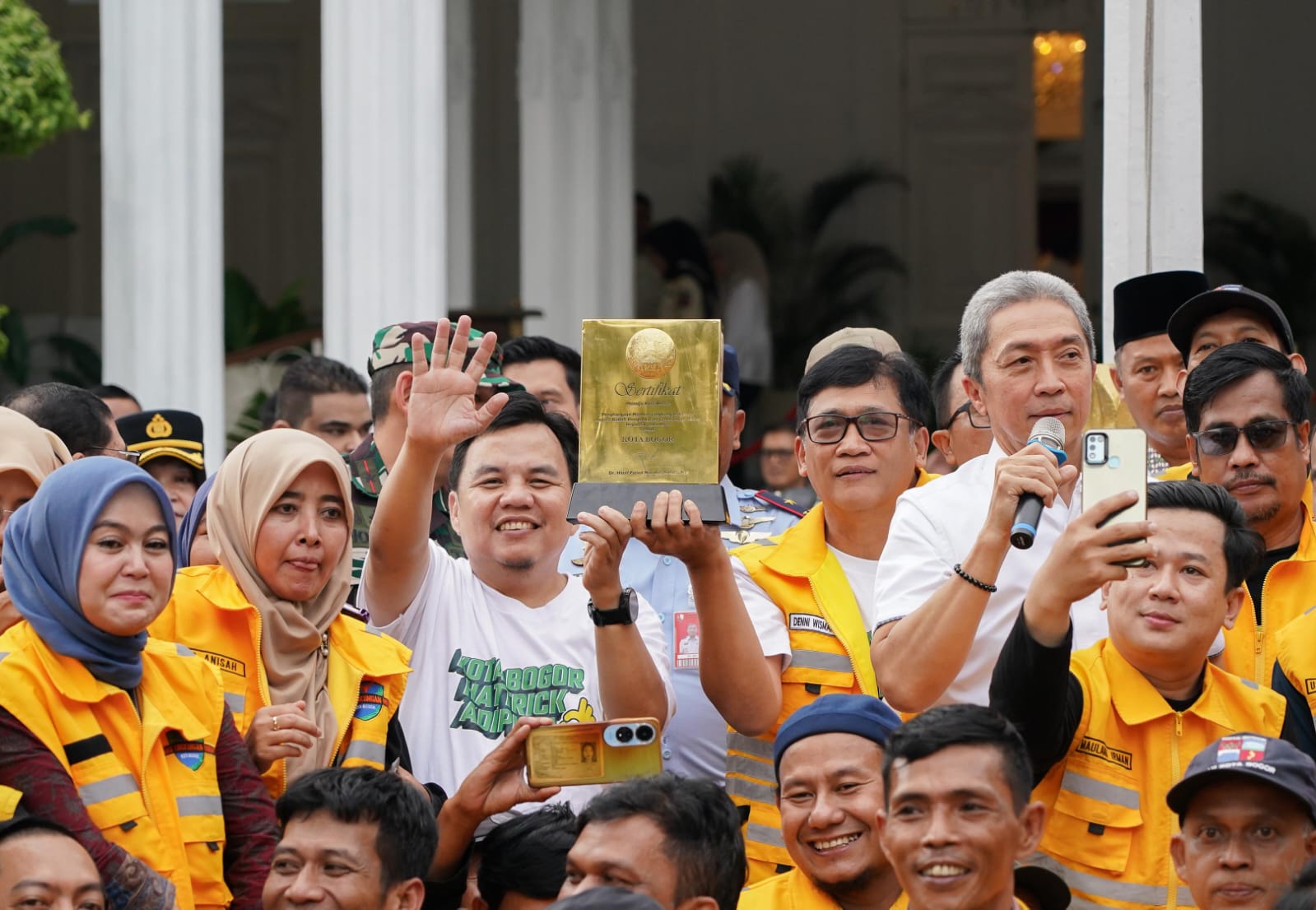 Kota Bogor Raih Sertifikat Menuju Kota Bersih 2026, Ketua DPRD Adityawarman Adil: Ini Hasil Kolaborasi Nyata