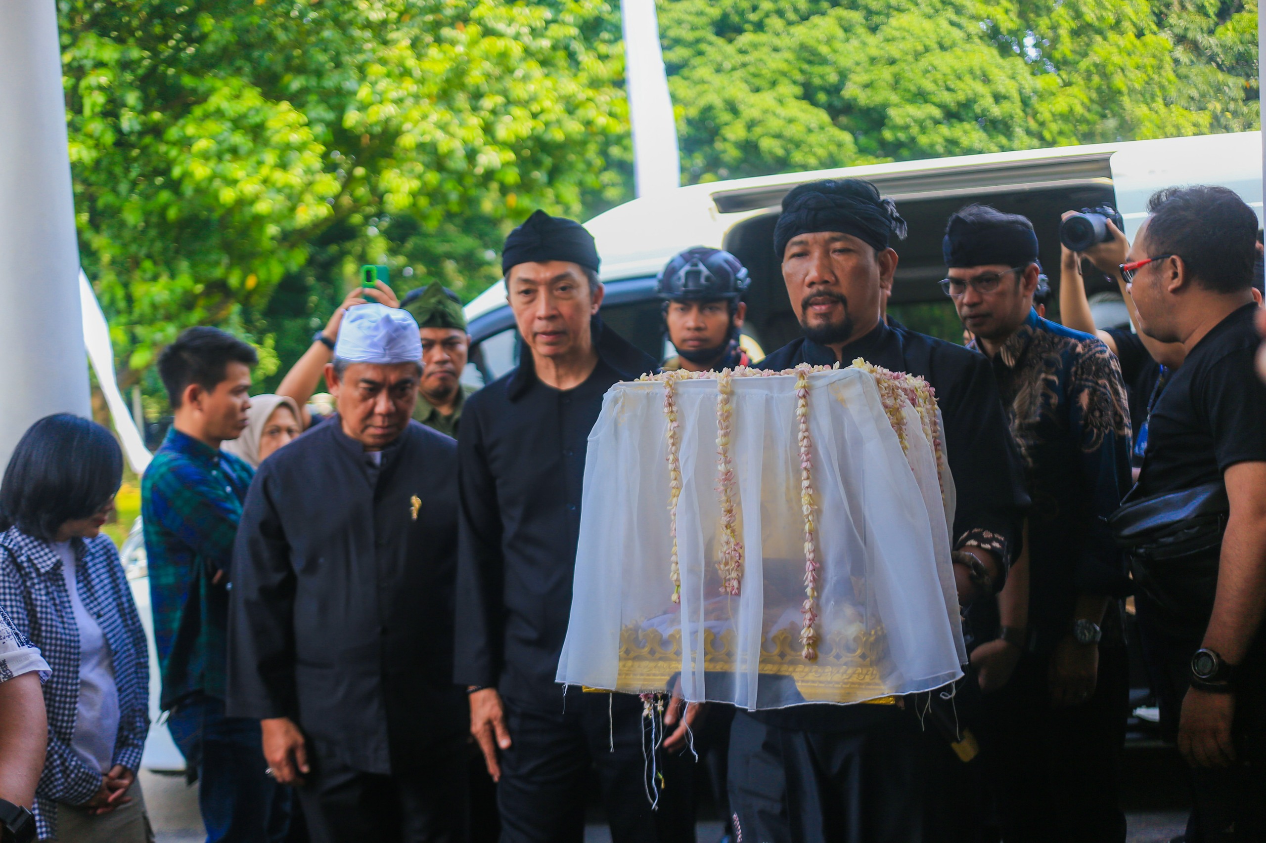 Wali Kota Bogor Sambut Kedatangan Mahkota Binokasih Sanghyang Pake