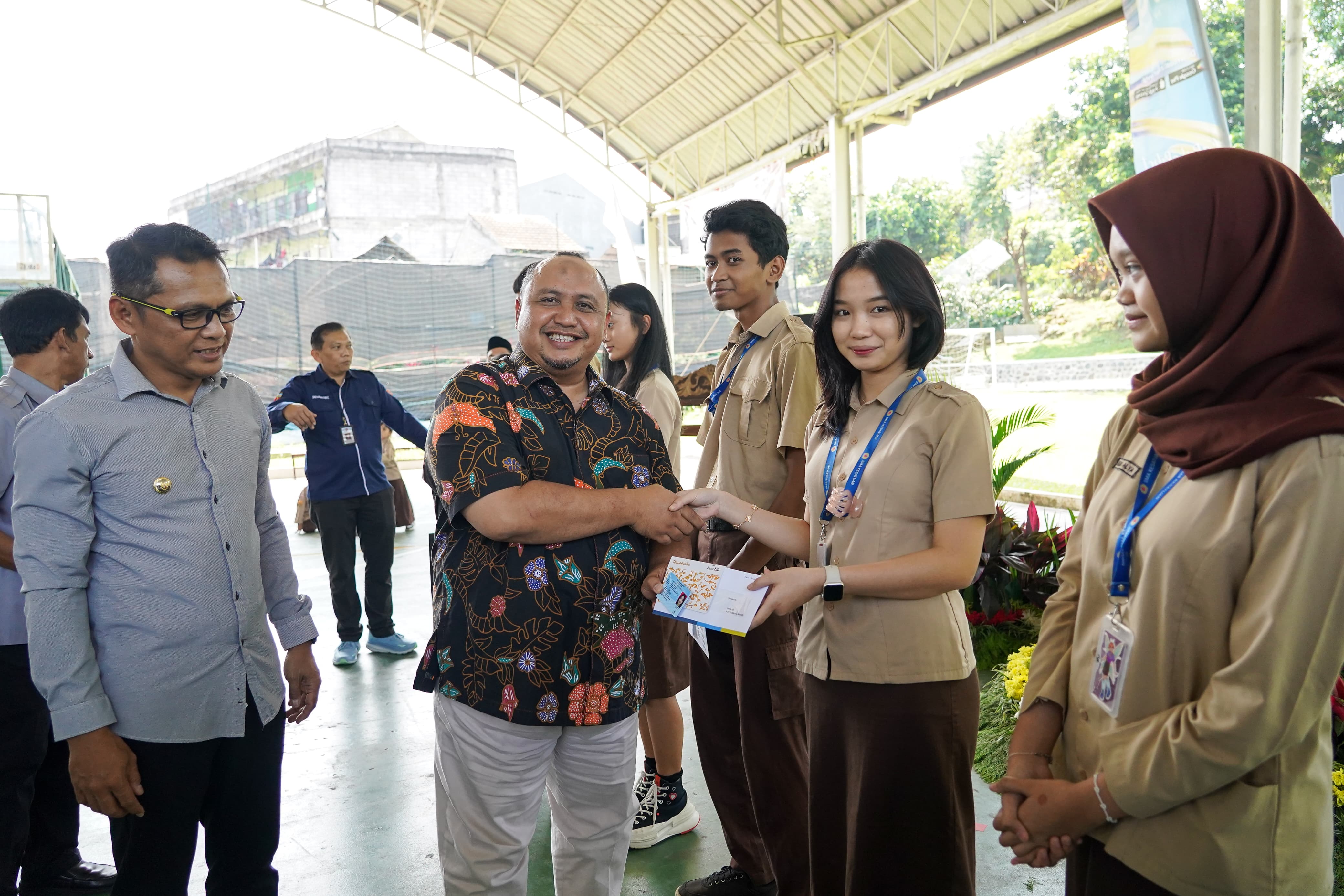 Kick Off, DPRD Minta Perekaman KTP Pemilih Pemula Capai 100%