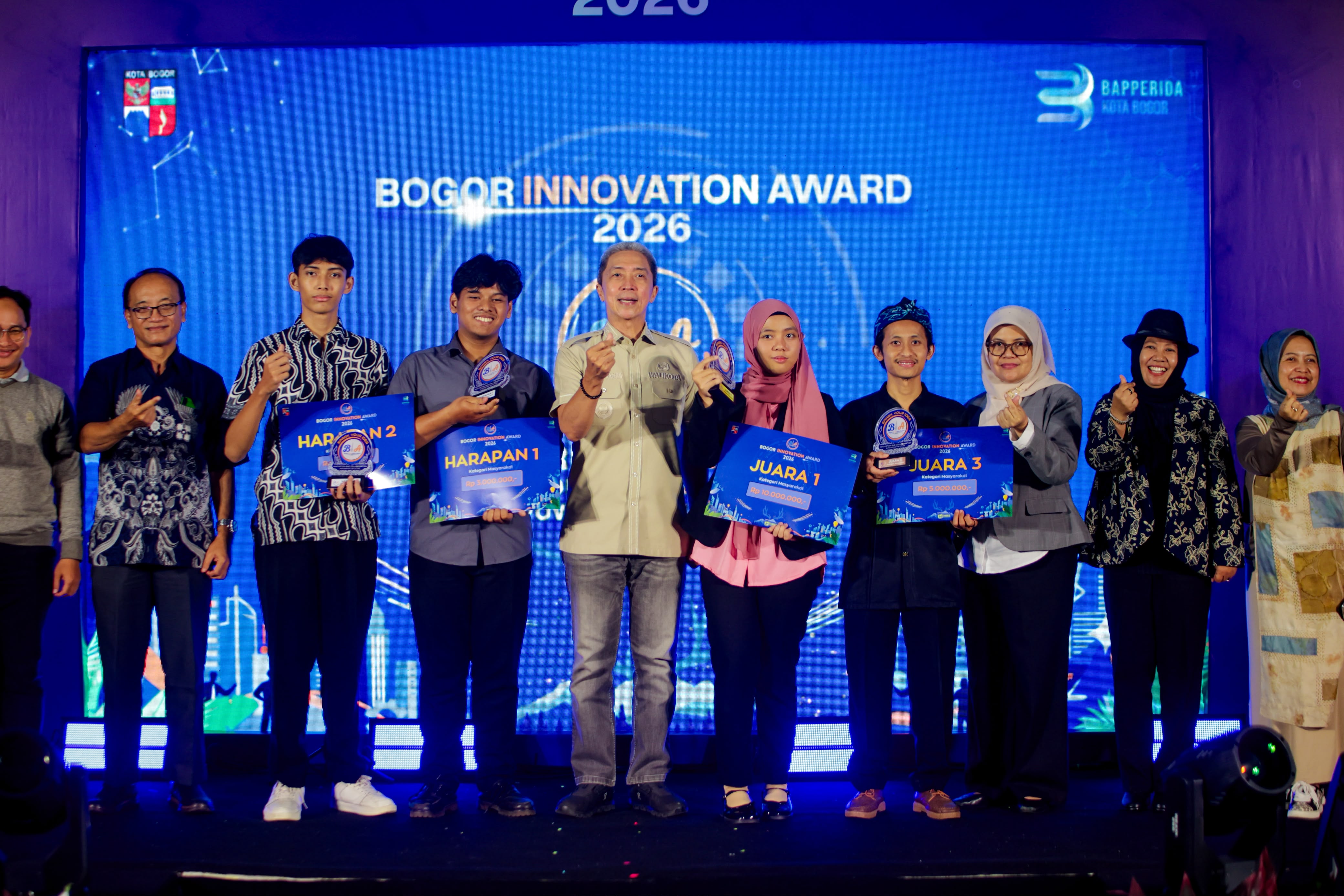 Wali Kota Bogor Serahkan Penghargaan Bogor Innovation Award 2026 