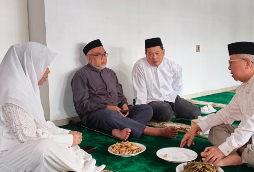 Gus Sholeh Pererat Silaturahmi dalam Suasana Hangat dan Penuh Kekeluargaan