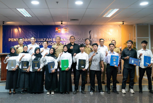 Tebus Ijazah, DPRD dan Pemkot Bogor Bantu Ratusan Siswa