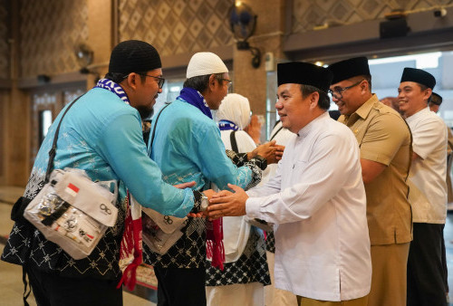 Ketua DPRD Kota Bogor Lepas Jemaah Haji Kloter 27 di Masjid Raya Bogor