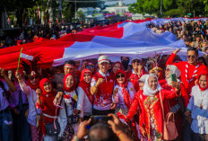 Merah Putih Sepanjang 500 Meter Indonesia Membentang di Satu Dekade FMP Kota Hujan