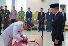 Lantik 12 Pejabat Baru, Dedie Rachim: Berikan Layanan Terbaik untuk Masyarakat Kota Bogor